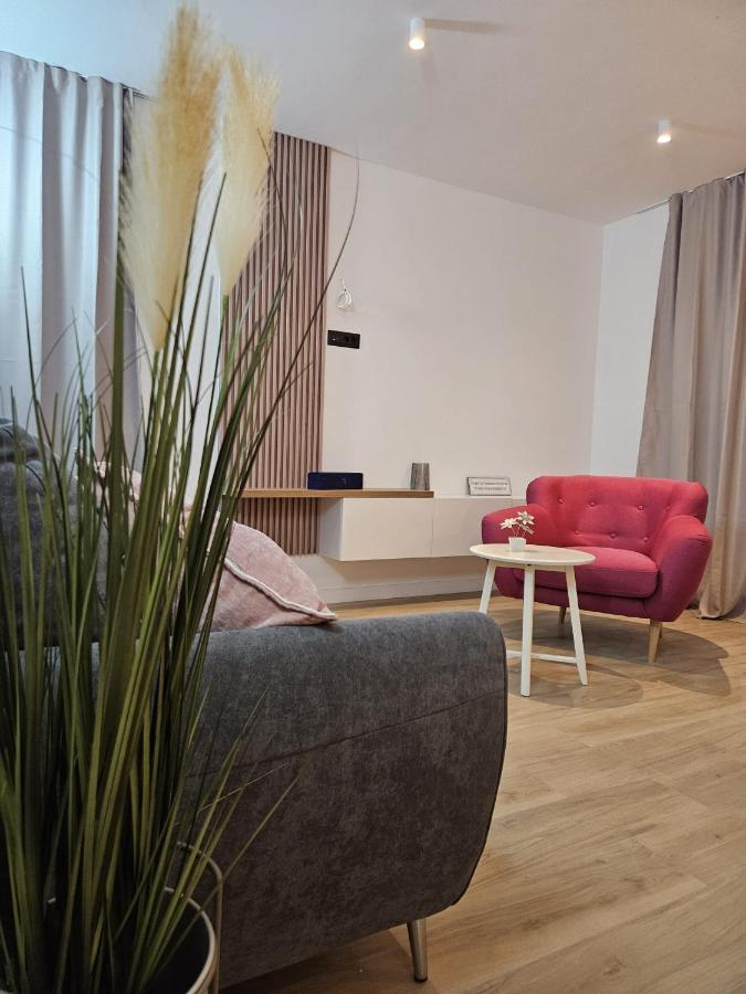 Villa Lux Apartments Рогозница Экстерьер фото