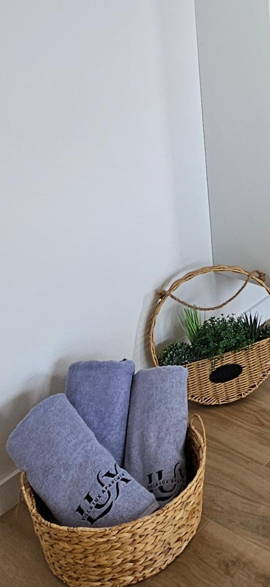Villa Lux Apartments Рогозница Экстерьер фото